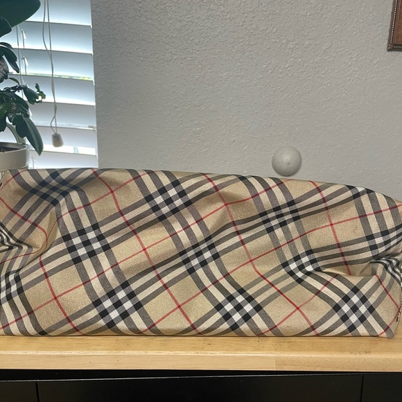 Burberry tote - Picture 3 of 14